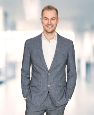 Maximilian Benachio-Friedrich Founder & Managing Director